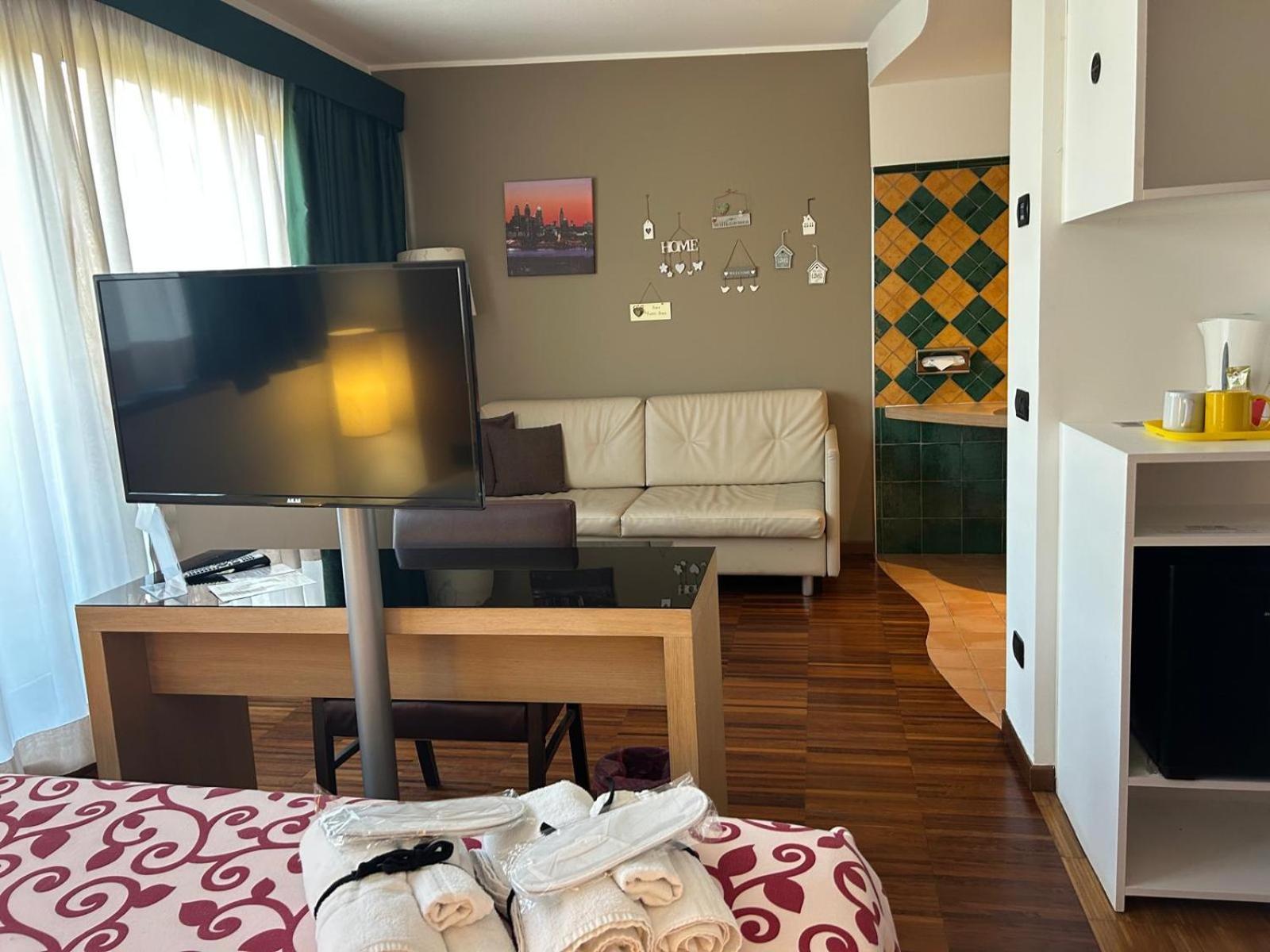 Cascina Scova 4* Pavia